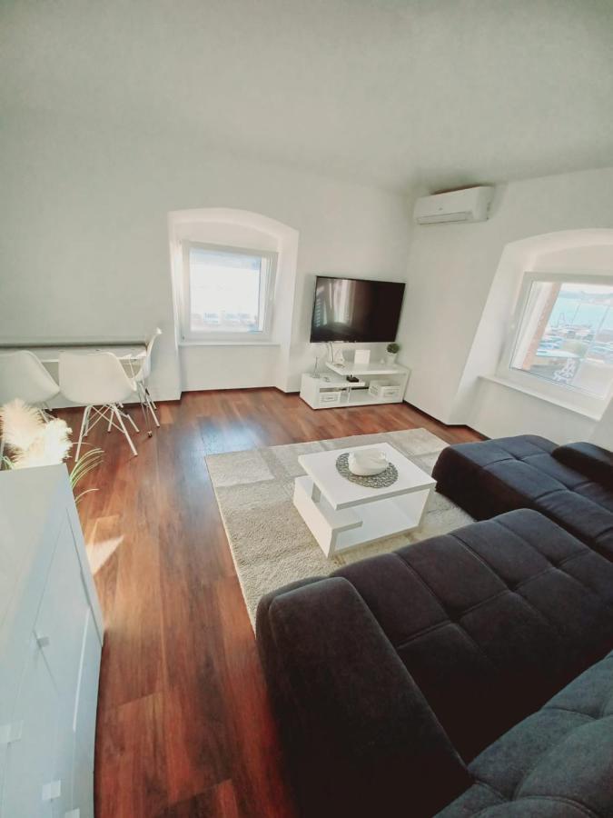 Niko 1 Apartment Mali Lošinj Exterior foto